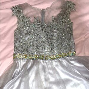 Elegant Silver Kids Dress with Floral Embellishments
